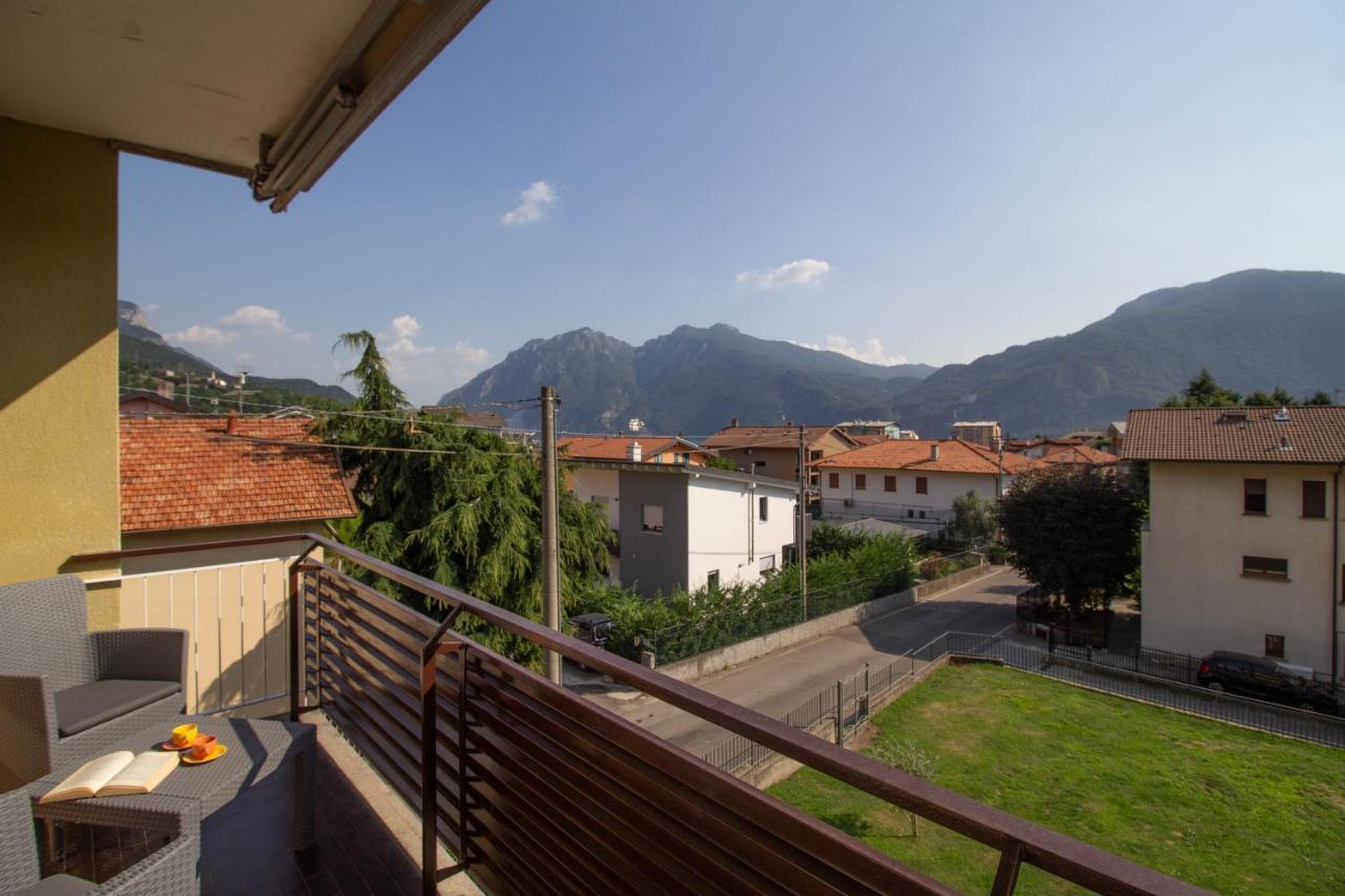 Mamma Ciccia Holiday Home - Casa Imperia Mandello del Lario Exteriör bild