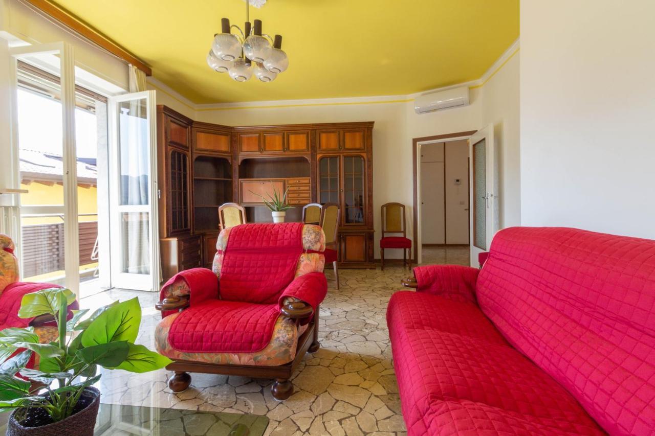 Mamma Ciccia Holiday Home - Casa Imperia Mandello del Lario Exteriör bild